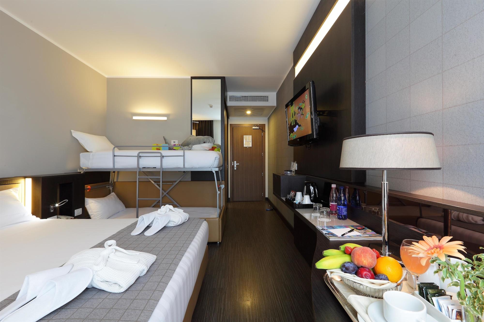 Best Western Premier Chc Airport Genoa Bagian luar foto