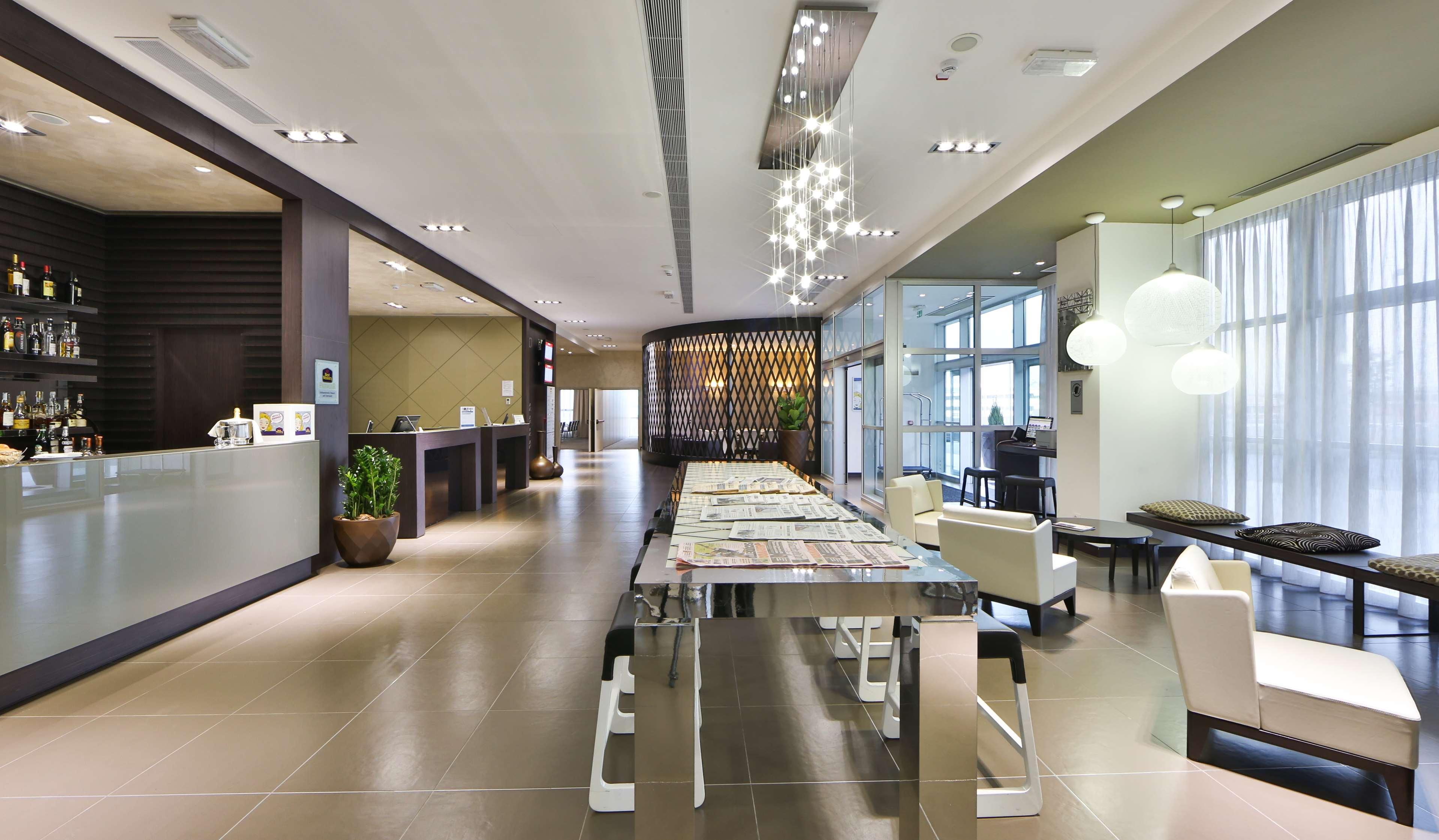 Best Western Premier Chc Airport Genoa Bagian luar foto