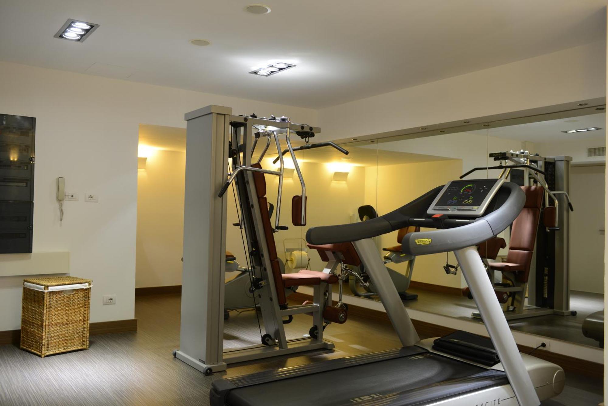 Best Western Premier Chc Airport Genoa Bagian luar foto