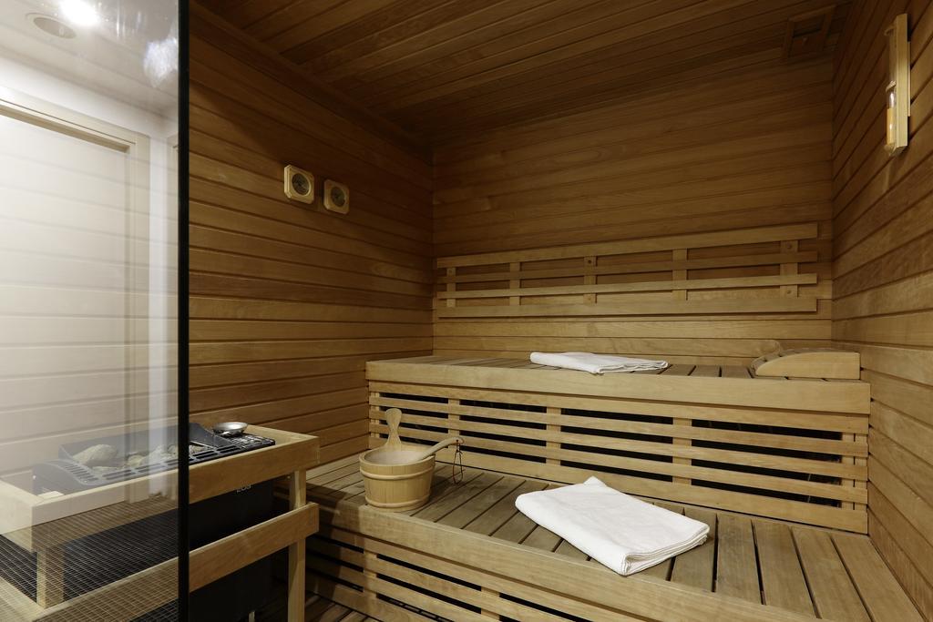 Best Western Premier Chc Airport Genoa Bagian luar foto