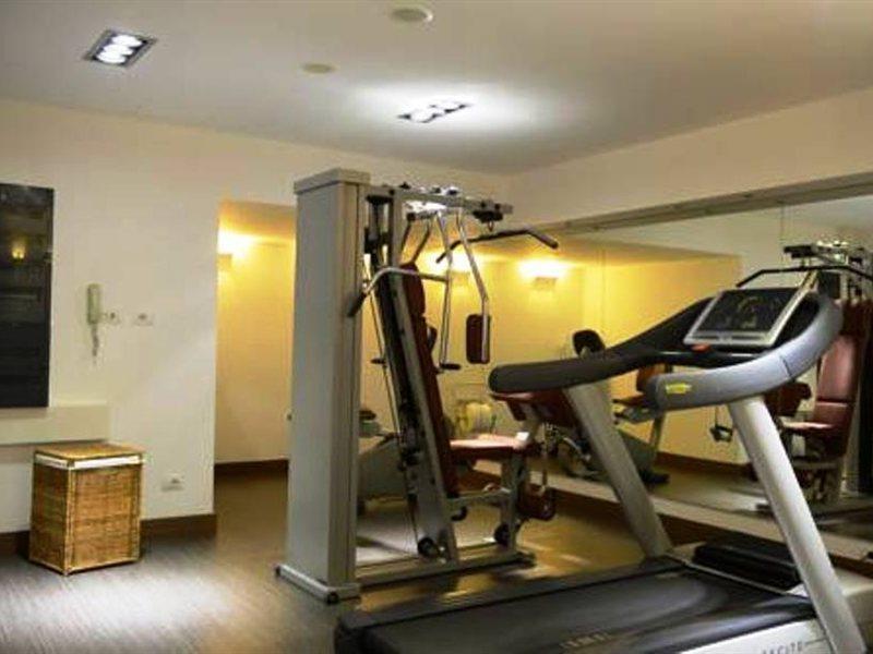 Best Western Premier Chc Airport Genoa Bagian luar foto